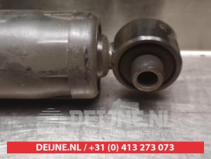 Kia Venga Schokdemper rechts-achter O379422 foto 3