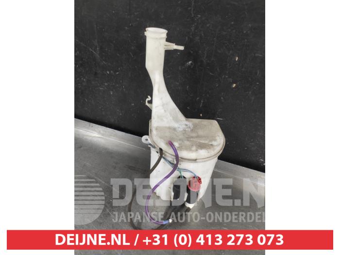 Toyota Yaris Scheibensprühertank vorne O710174