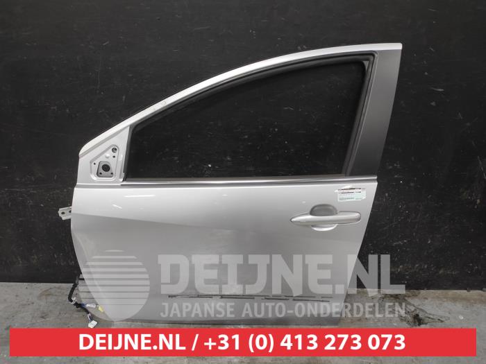 Toyota Yaris Tür 4-türig links vorne O710207