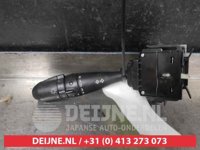 Mitsubishi Colt Licht Schalter O710233