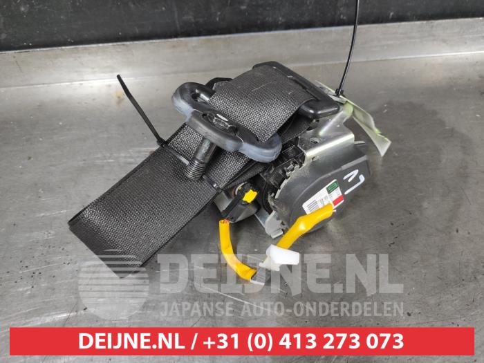 Mitsubishi Colt Front seatbelt, left O710237