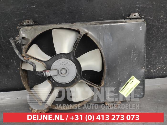 Suzuki Swift Kühlgebläsegehäuse O710477