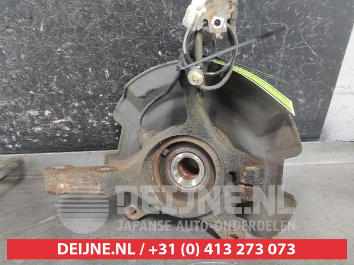 Suzuki Swift Achsschenkel rechts vorne O710496