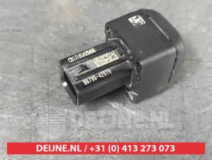 Toyota Rav-4 Camera voorzijde O710559 foto 3