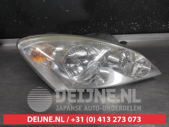 Kia Ceed Headlight, right O710677