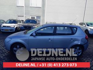 Kia Ceed Scherm links-voor O710680 foto 2