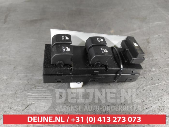 Kia Ceed Combischakelaar ramen O710682