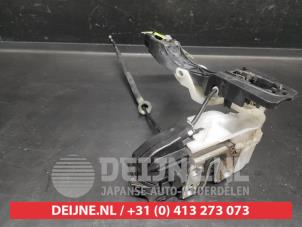Kia Ceed Door lock mechanism 4-door, front left O710685 photo 2
