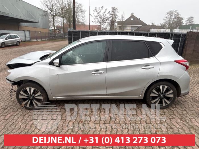 Nissan Pulsar Extra Ruit 4Deurs links-achter O710809