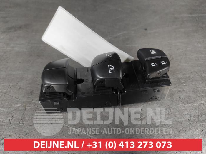 Nissan Juke Kombischalter Fenster O710906
