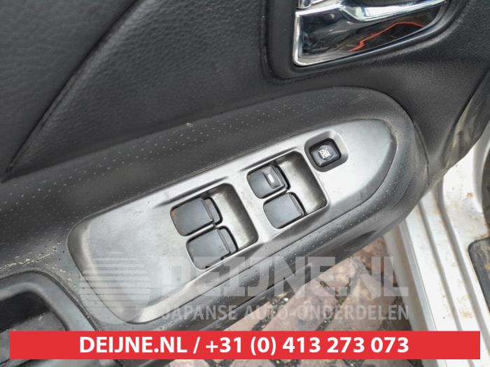 Mitsubishi Lancer Kombischalter Fenster O710970