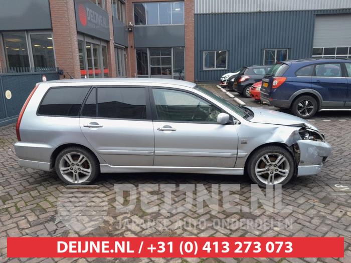 Mitsubishi Lancer Zusätzliches Fenster 4-türig rechts hinten O710988