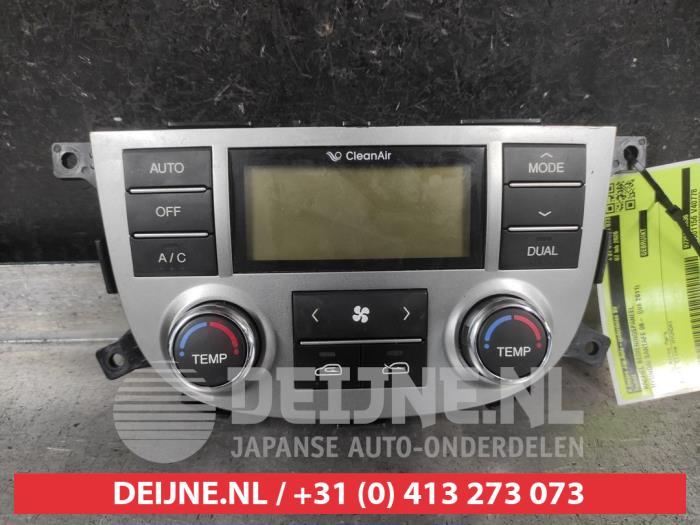 Hyundai Santafe Heater control panel O711061