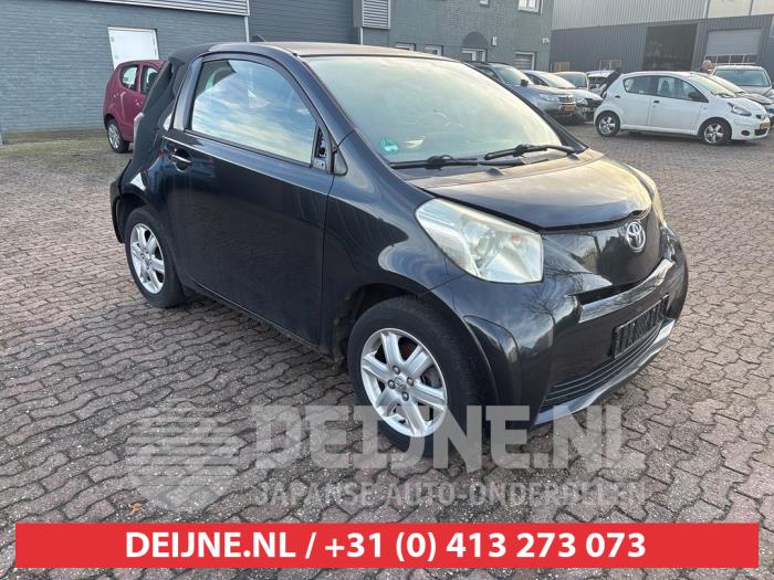 Toyota IQ Motorhaube O711121