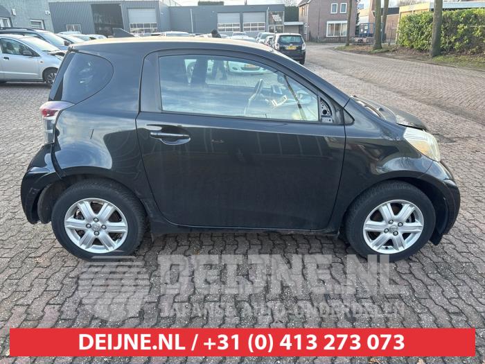 Toyota IQ Kotflügel rechts vorne O711141
