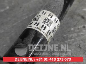 Toyota Yaris Front drive shaft, right O711159 photo 2