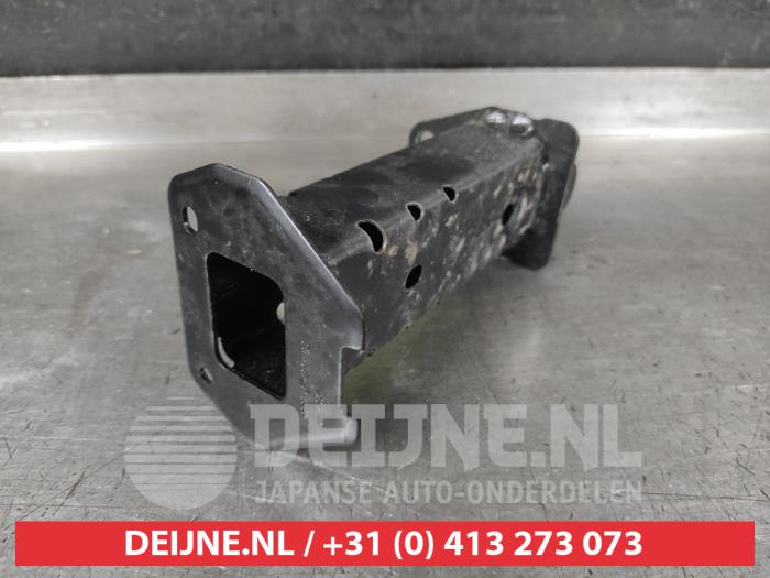 Toyota Yaris Stoßstangenstütze links vorne O711169