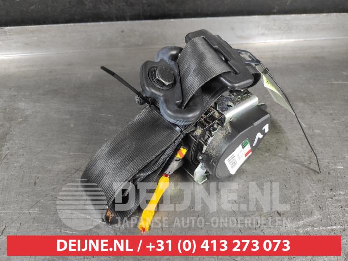 Mitsubishi Colt Sicherheitsgurt links vorne O711207