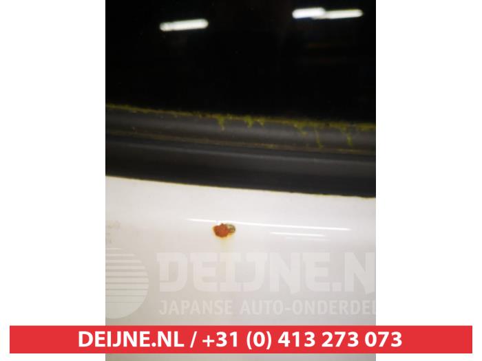 Toyota Yaris Rear door 4-door, right O711233