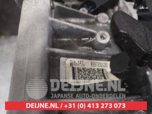 Nissan Qashqai Versnellingsbak O711336 foto 2