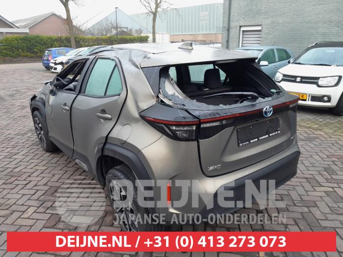 Toyota Yaris Cross Heckklappenreflektor links O711385