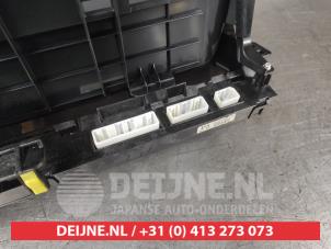 Toyota Prius Odometer KM O711398 photo 3