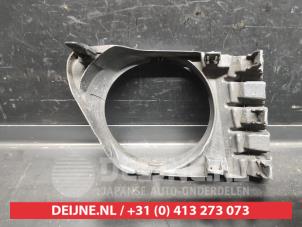 Toyota Prius Plus Stoßstangenrost O711506 foto 2