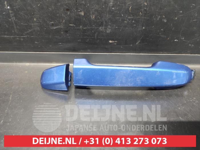 Toyota Yaris Türgriff 4-türig rechts hinten O711517