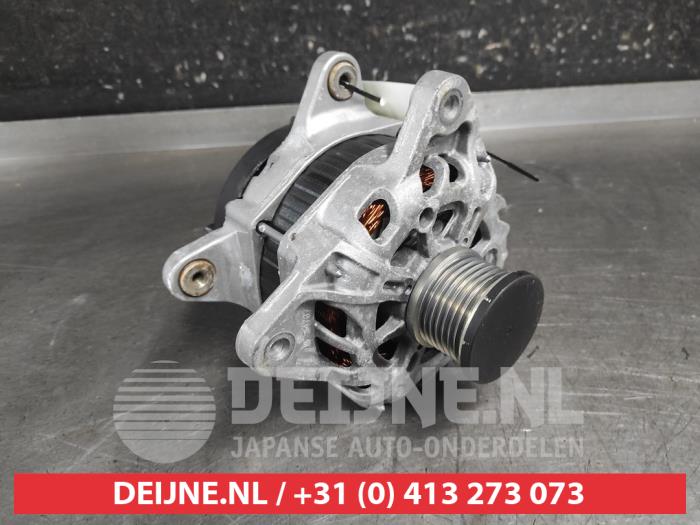 Gebruikte Dynamo Nissan Juke (F16) 1.0 DIG-T 117 12V Prijs op aanvraag aangeboden door V.Deijne Jap.Auto-onderdelen BV