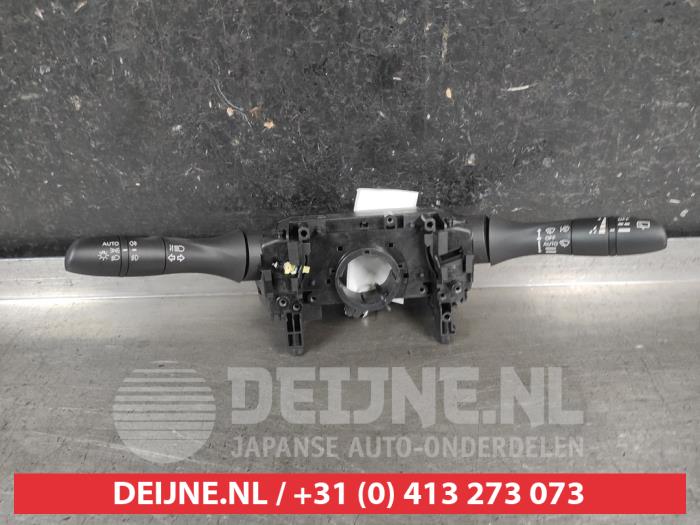Nissan Juke Kombischalter Lenksäule O711543