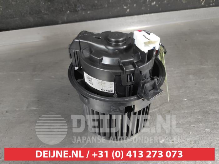 Nissan Juke Heizung Belüftungsmotor O711544