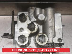 Gebruikte ABS Pomp Toyota Prius (NHW11L) 1.5 16V Prijs € 50,00 Margeregeling aangeboden door V.Deijne Jap.Auto-onderdelen BV