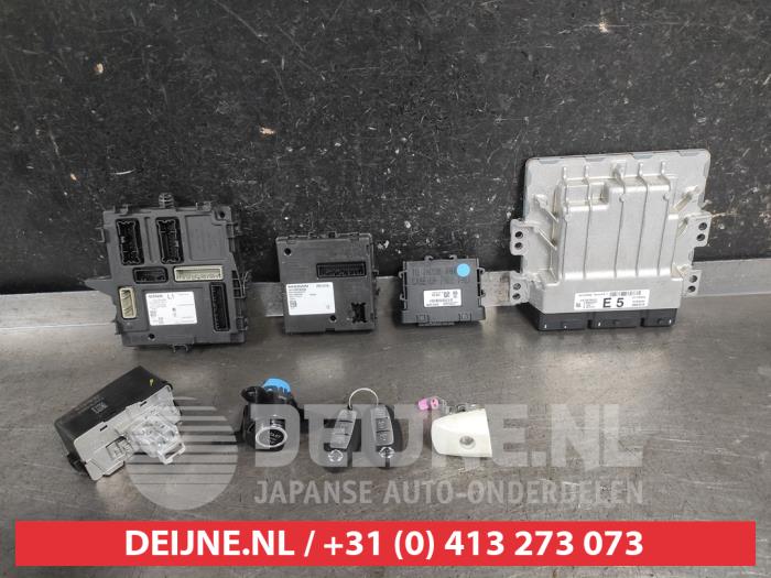 Nissan Juke Schlossset Zylinder (komplett) O711572