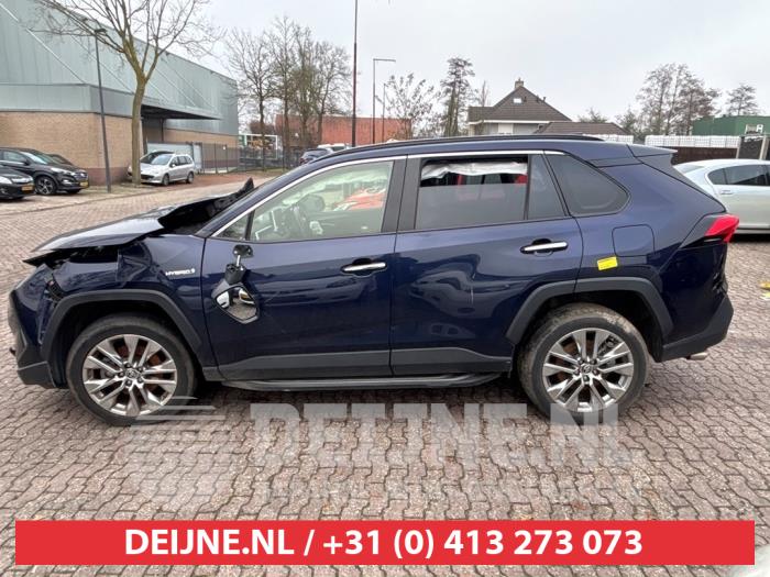Toyota Rav-4 Rear door 4-door, left O711755