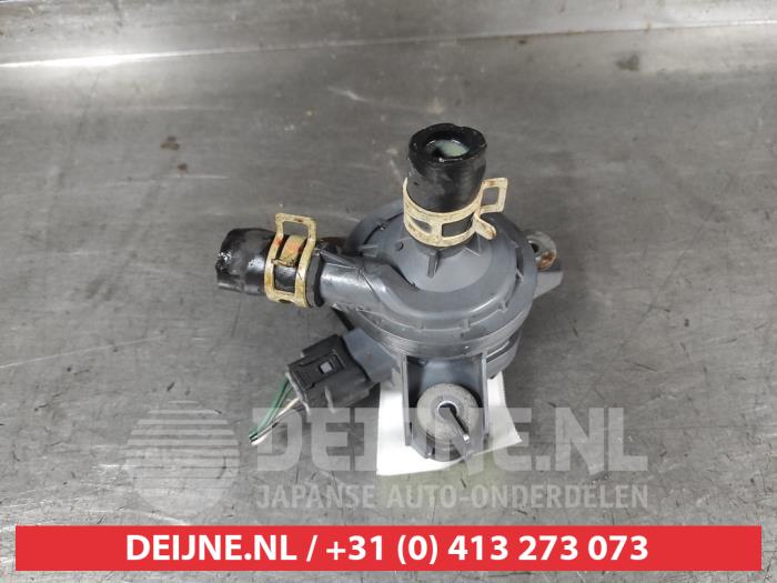Mitsubishi Outlander Additional water pump O711805