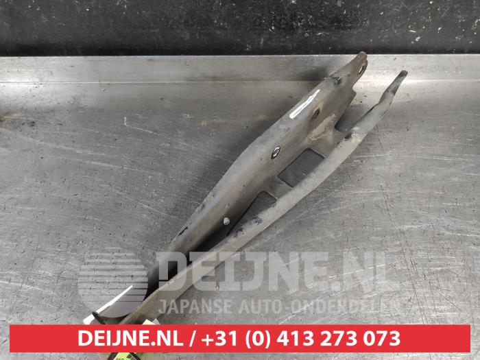 Subaru Forester Draagarm links-achter O711914