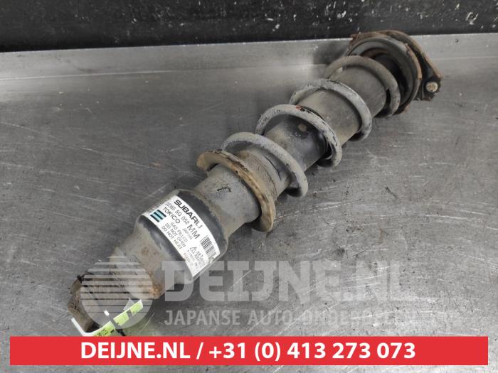 Subaru Forester Stoßdämpferstrebe rechts hinten O711921