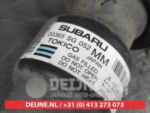 Subaru Forester Schokdemperpoot rechts-achter O711921 foto 2