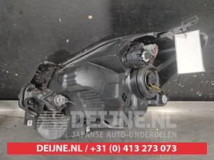 Suzuki Swift Headlight, right O711952 photo 2