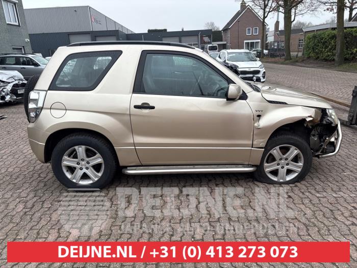 Suzuki Grand Vitara Türscheibe 2-türig rechts O712022