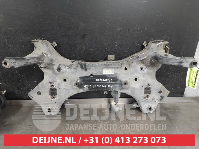 Gebruikte Subframe Kia Proceed (CD) 1.4 T-GDI 16V Prijs op aanvraag aangeboden door V.Deijne Jap.Auto-onderdelen BV