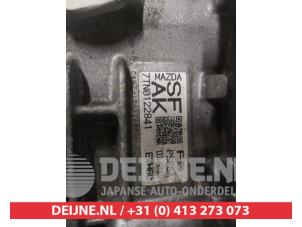 Mazda CX-3 Versnellingsbak O712295 foto 2