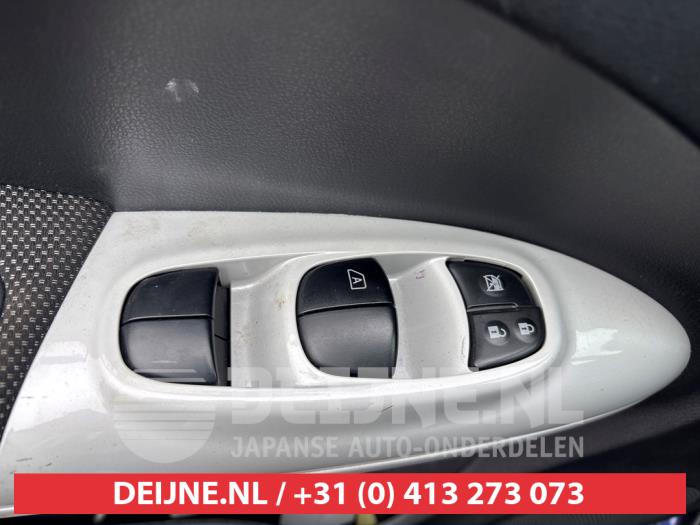 Nissan Juke Kombischalter Fenster O712319