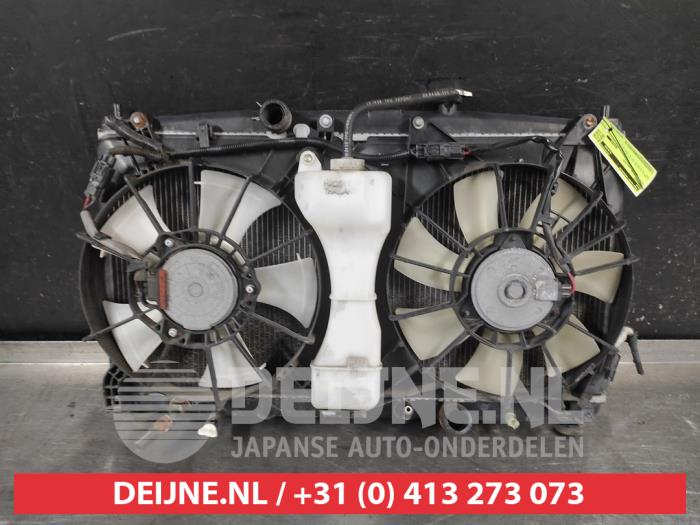 Gebruikte Radiateur Honda Insight (ZE2) 1.3 16V VTEC Prijs op aanvraag aangeboden door V.Deijne Jap.Auto-onderdelen BV