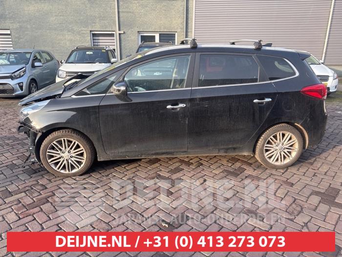 Kia Carens Zusätzliches Fenster 4-türig links vorne O712435