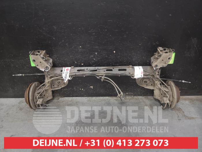 Nissan Pulsar Hinterachse Vorderradantrieb O712443