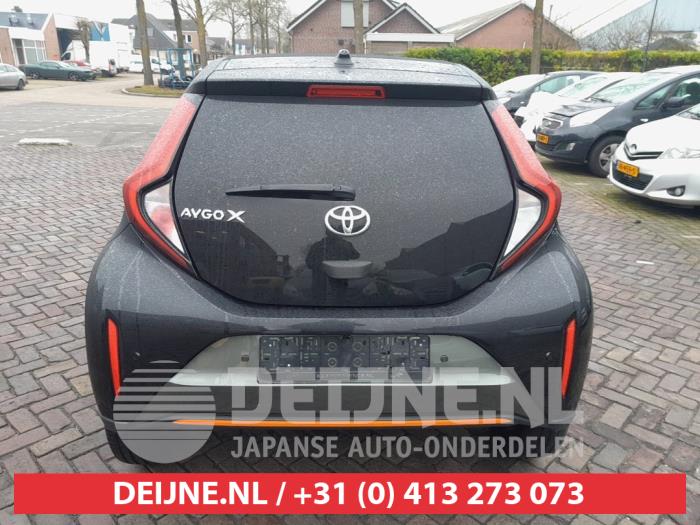 Toyota Aygo X Tailgate O712504