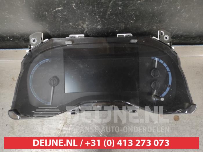 Toyota Yaris Cross Tacho - Kombiinstrument KM O712551