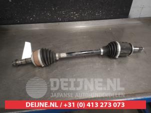 Gebruikte Steekas links-voor Toyota Yaris Cross (PB1/PJ1) 1.5 12V Hybrid 115 Prijs op aanvraag aangeboden door V.Deijne Jap.Auto-onderdelen BV