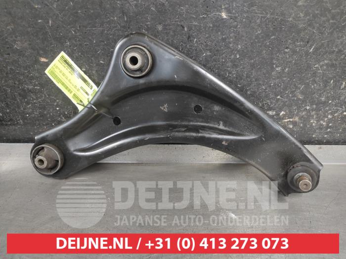 Nissan Juke Querlenker unten rechts vorne O712783